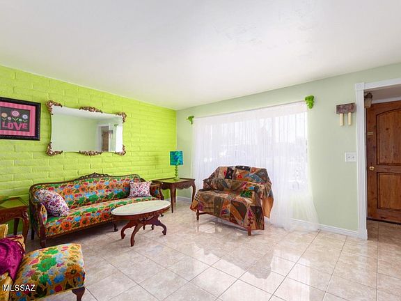 4th image of 2413 S Kevin Dr