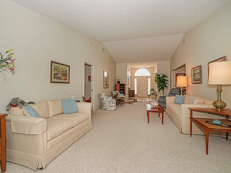847 Lake Orchid Cir — Photo 4