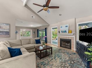 4 Sycamore Ln, Hilton Head Island, SC 29926