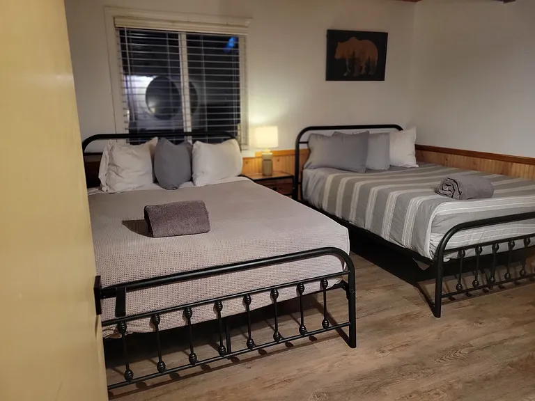 652 Villa Grove Ave — Photo 13