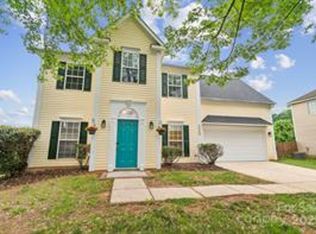 9509 Green Apple Dr, Charlotte, NC 28215