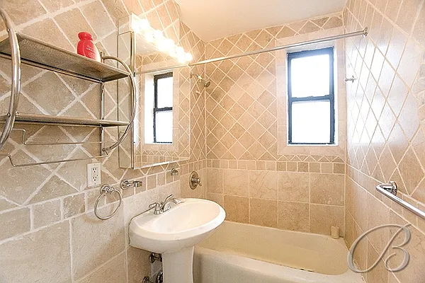 Sold by Bellmarc Realty | media 3