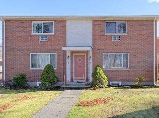 4 Bishop Dr #4, Framingham, MA 01702
