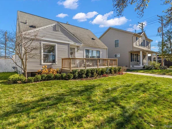 1780 Thomas Ave, Berkley, MI 48072