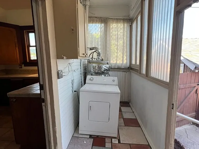 22220 G St — Photo 33