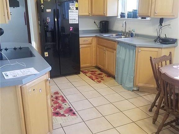 5th image of 4511 Brandes St