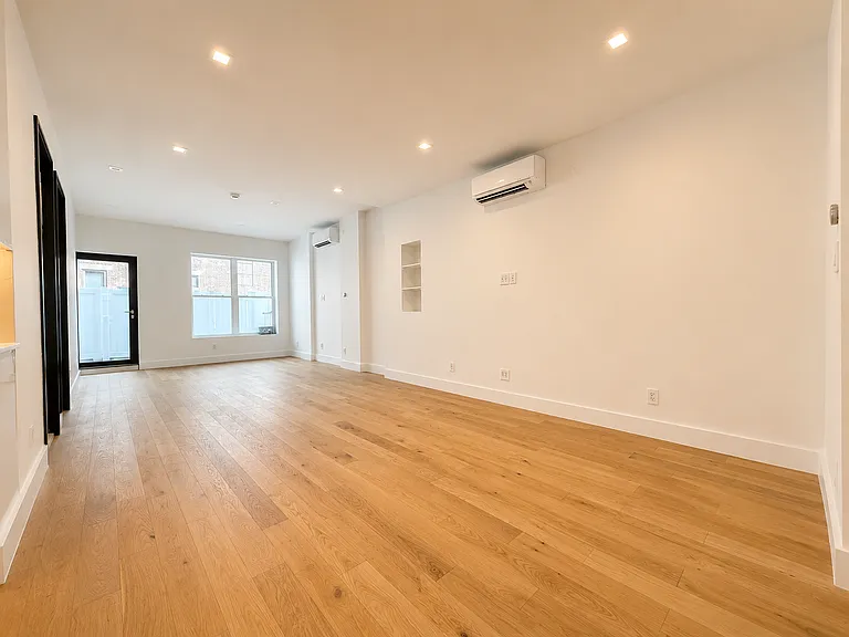 100 2nd Ave #2 — Photo 1