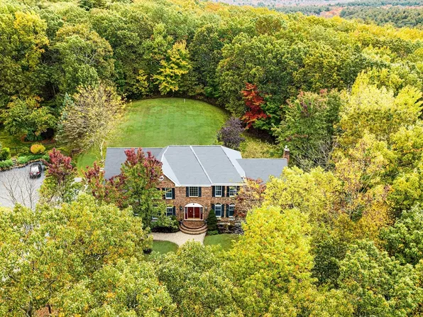6 Greenwood Rd, Hopkinton, MA 01748