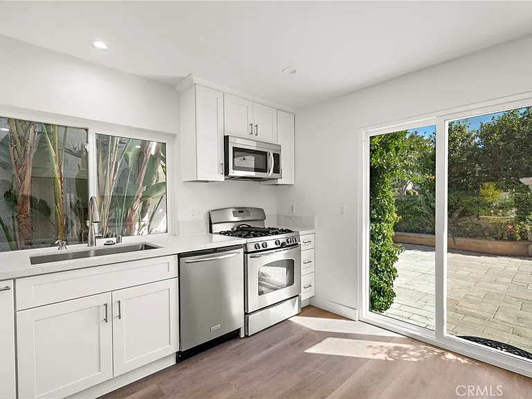 24295 Tahoe Ct — Photo 10