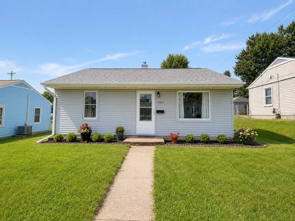 1313 W 38th Pl, Davenport, IA 52806