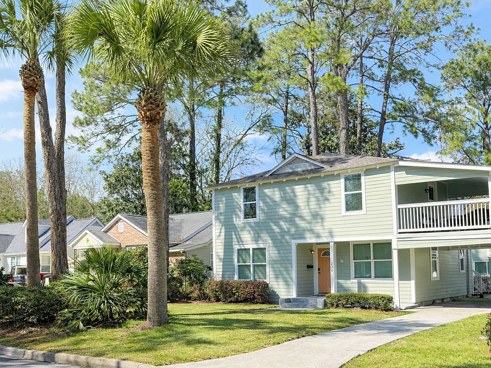 1st image of 222 Columbus Dr