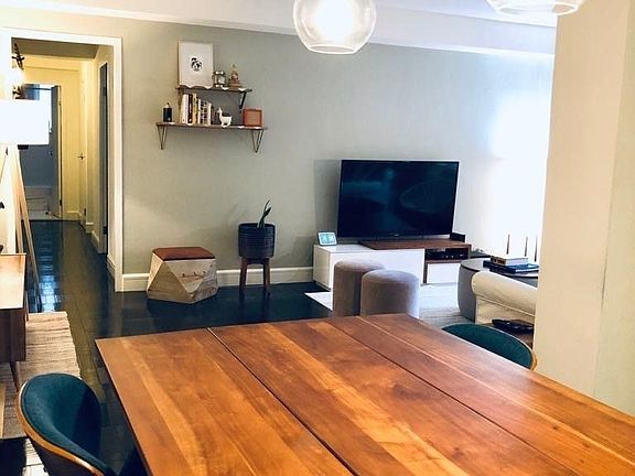 4th image of 526 E 20th St APT 2E