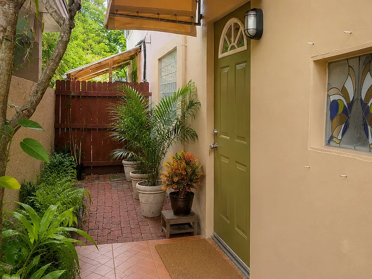 3131 Mary St #3133-A — Photo 2