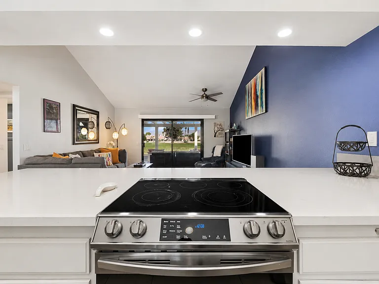 77116 Pauma Valley Way — Photo 8