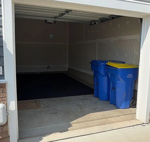 330 Locust Run Dr — Photo 12