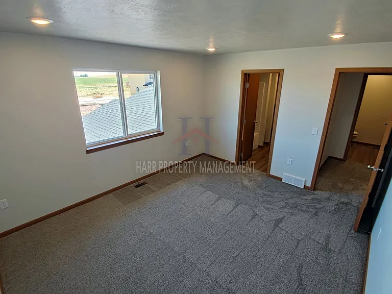 Sundance Ridge / Hitching Place — Photo 25