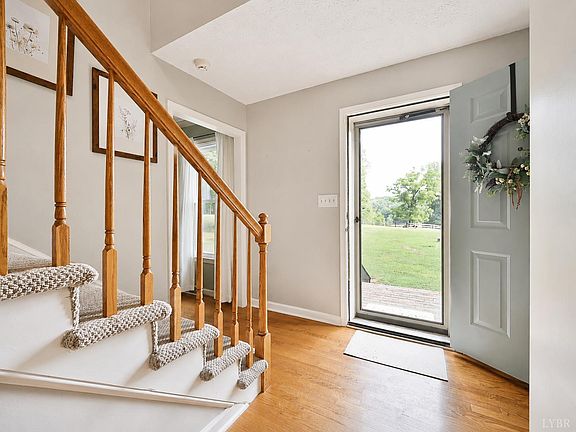 5th image of 1569 Gladden Cir