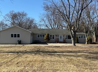 8412 Meadowbrook Dr, Burr Ridge, IL 60527