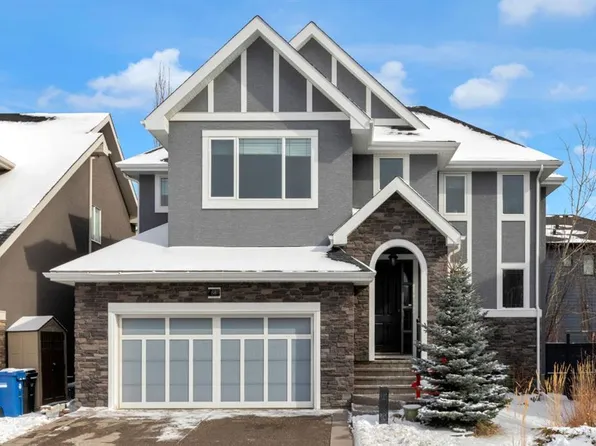 68 W Westland Cres SW, Calgary, AB T3H 0W1