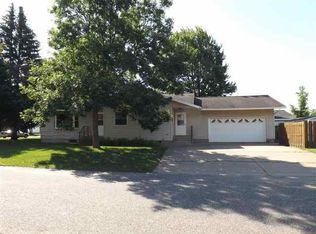 2017 Washington Ave, Ishpeming, MI 49849