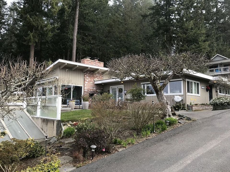1st image of 12618 Burnham Dr #13
