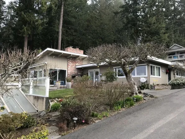 12618 Burnham Dr #13, Gig Harbor, WA 98332