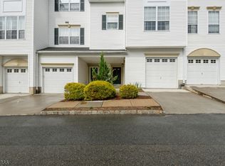 12 Caroline Foster Ct #12, Morristown, NJ 07960