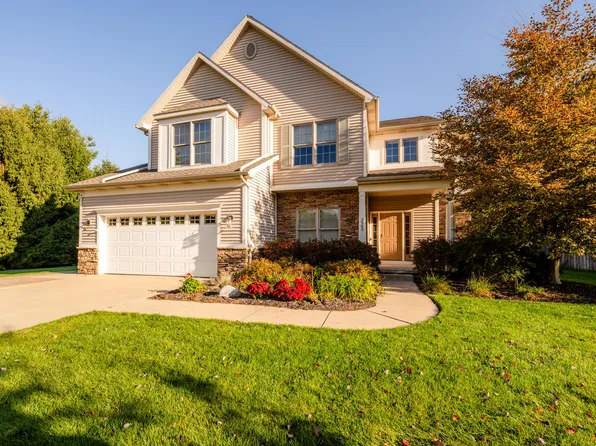 3963 Tudor Dr, Saint Joseph, MI 49085