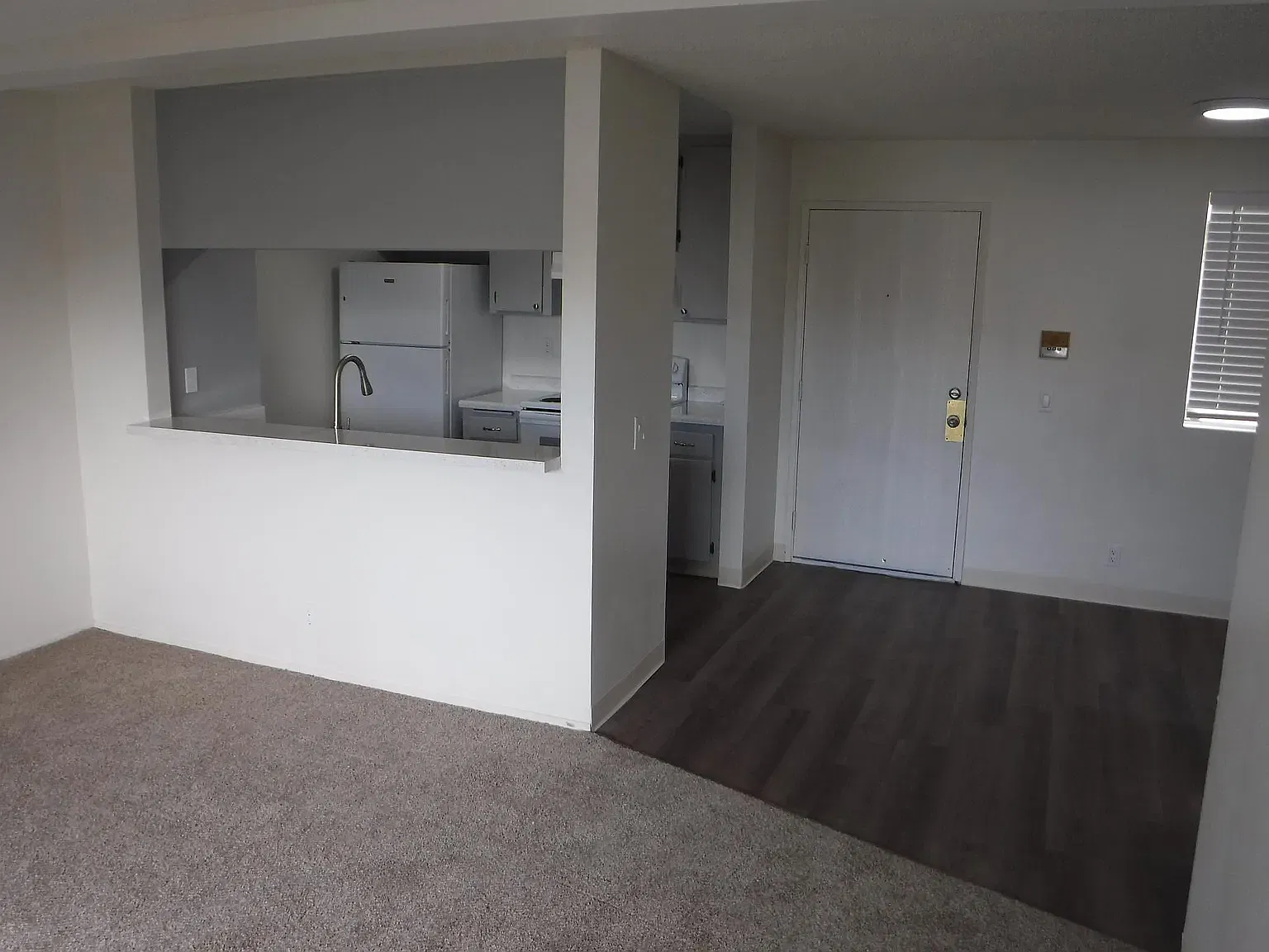 Eureka Gardens Apartments — Photo 4