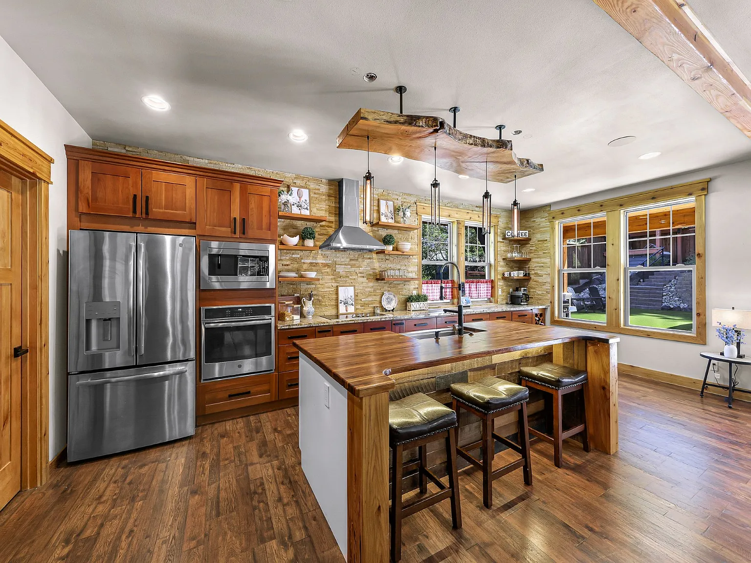 308 W Montana Ave — Photo 4