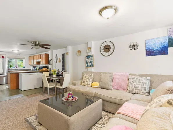 51 Carriage Lane #B, Portland, ME 04103