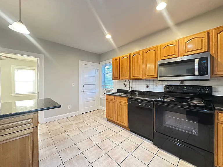 47 Carolina Ave #3 — Photo 3