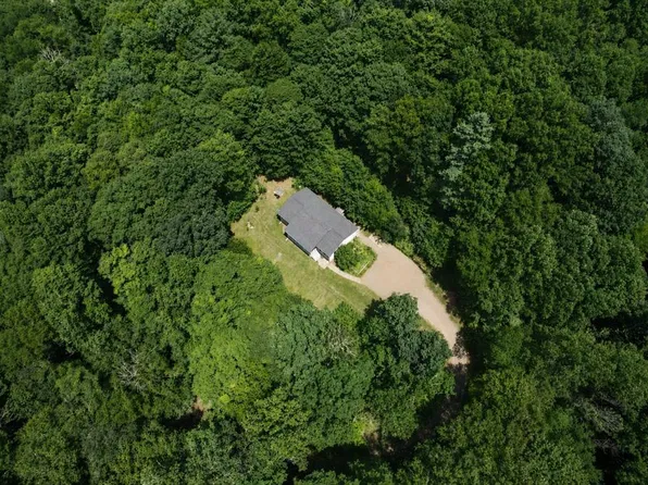 287 White Stone Rd, Hillsville, VA 24343