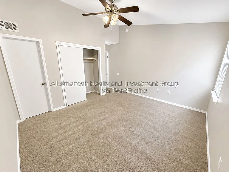 1235 Walter Ave — Photo 8