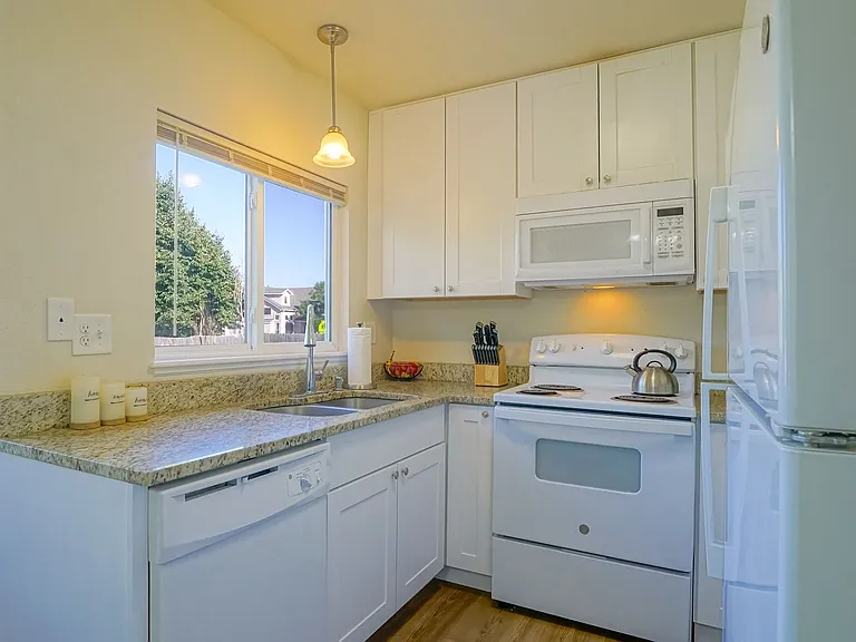 5038 Chariot Dr — Photo 26
