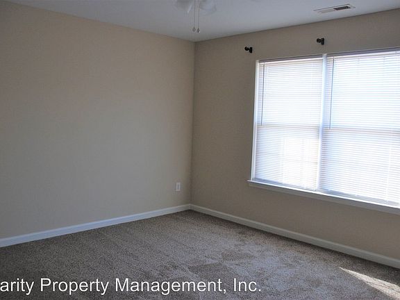 4th image of 861 Stone Glen Trl NW