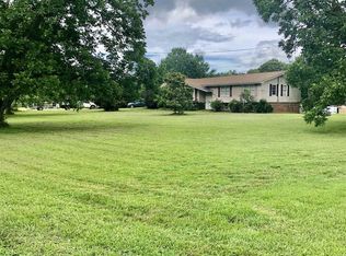 606 Hood Ave, Fayetteville, GA 30214