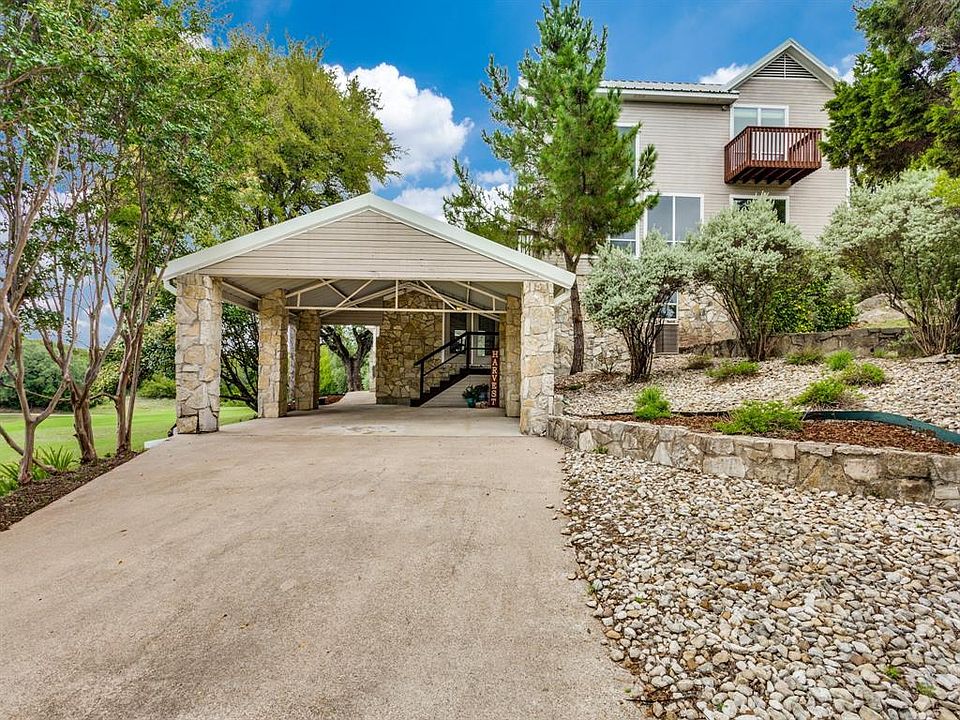 1st image of 15066 Golf Dr