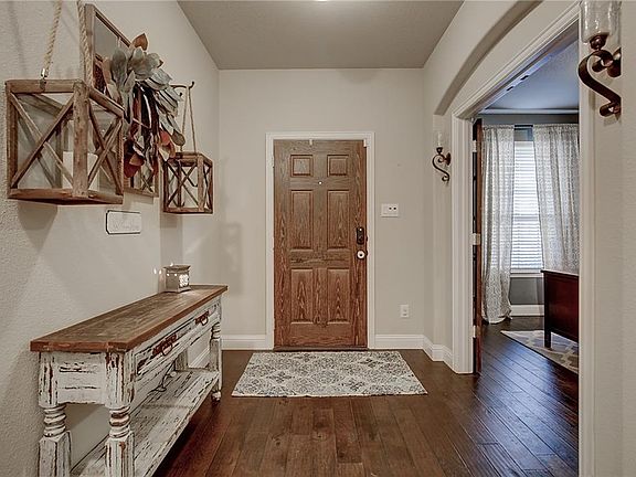 5th image of 5737 Diamond Valley Dr