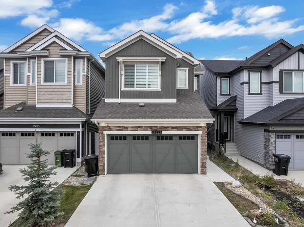 17833 70a St NW, Edmonton, AB T5C 0L6