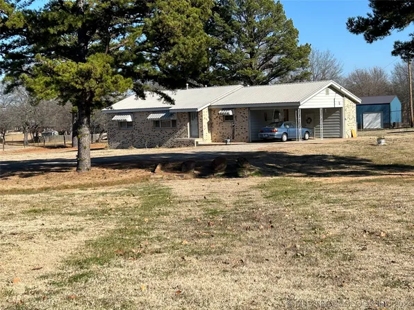 302 NE 8th St, Stigler, OK 74462