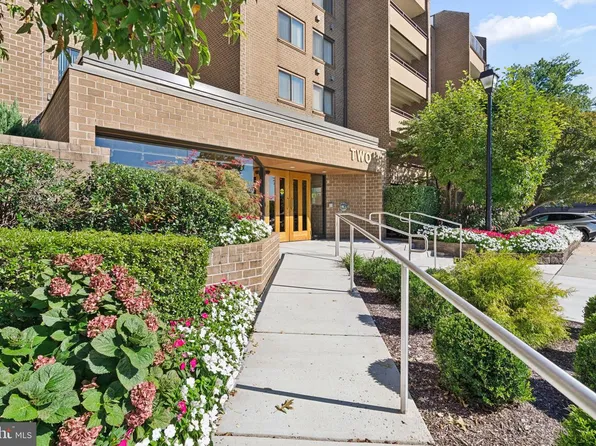 2 High Stepper Ct APT 104, Baltimore, MD 21208