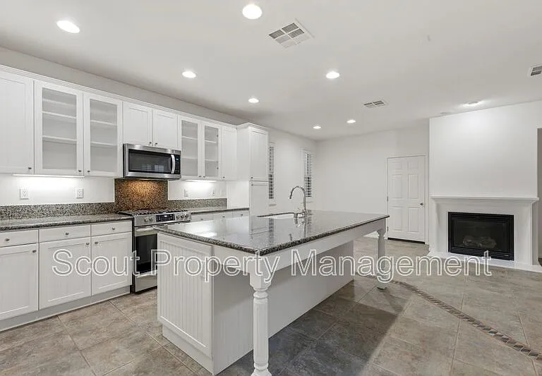 40026 Somerville Ln — Photo 6