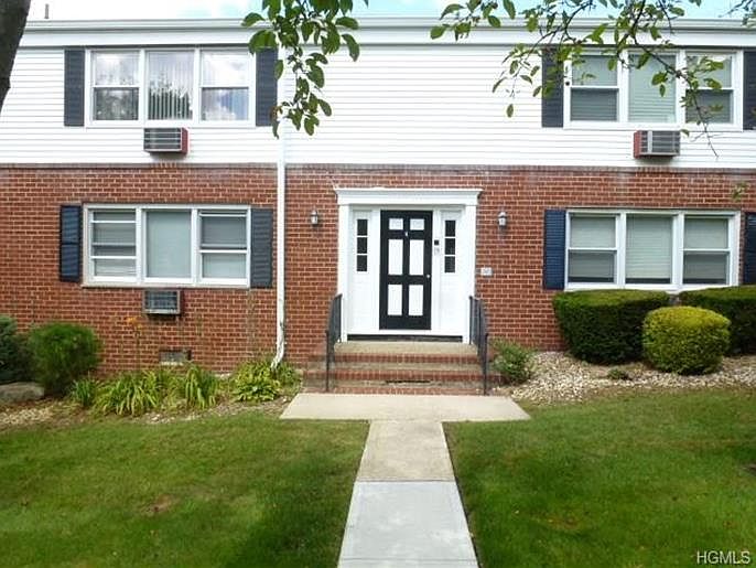 1st image of 4 Danbury Ct #4
