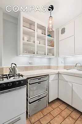 Sold by Compass | media 14