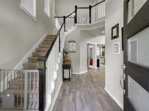 360 Rise Ln, Montgomery, TX 77316