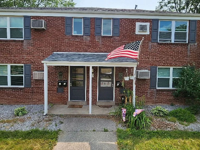 13 S 19th St #D — Photo 2