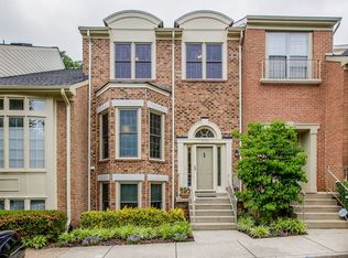 2150 Kings Garden Way, Falls Church, VA 22043