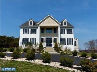 120 Forrest Creek Ct, Langhorne, PA 19053