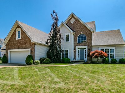 415 Cascade Ct, Avon Lake, OH, 44012